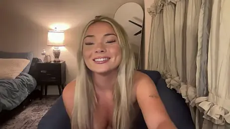 SaraxSummers webcam stripchat model stream image
