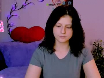 laura_queen_ webcam model stream image