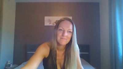 sisensuelle webcam model stream image