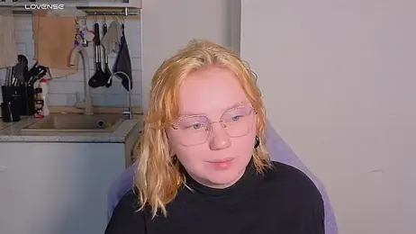 soft_focus webcam model stream image