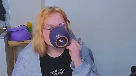 soft_focus webcam model stream image