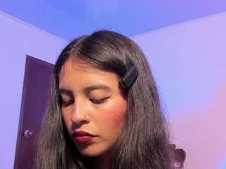 elenna-salvatoree webcam camsoda model stream image