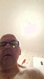 Loulou2x webcam model stream image