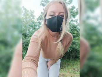 Victoria- webcam model stream image