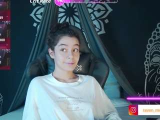 ravenn-moonn webcam model stream image