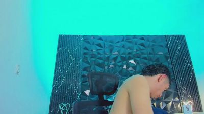 LiamHudsonn webcam cam4 model stream image