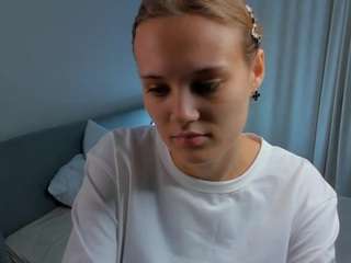 vivianthom webcam model stream image