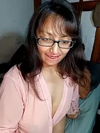 Lucy_Chery webcam model stream image