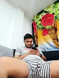 mosmar_20 webcam stripchat model stream image