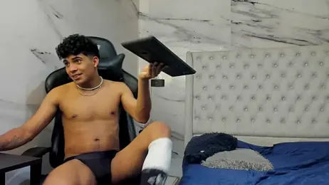 jasper_and_max webcam model stream image