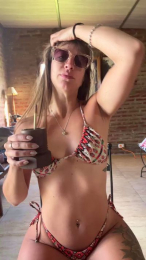 Yara_Queenn webcam cam4 model stream image