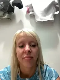 LikaCat webcam stripchat model stream image