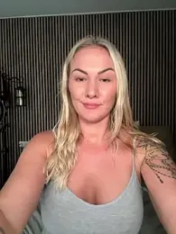 NastyMilf_ webcam model stream image