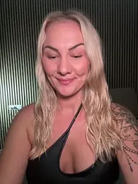 NastyMilf_ webcam model stream image