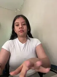 Alhanna_ webcam model stream image