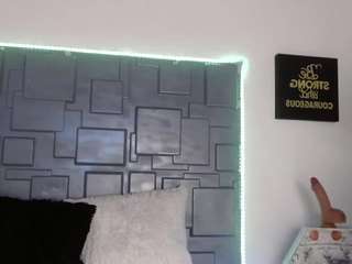 trinityknox webcam model stream image
