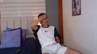 Liam_boy_cum_ webcam model stream image