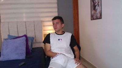 Liam_boy_cum_ webcam model stream image