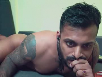 7inchairyuncutindianhunk webcam model stream image