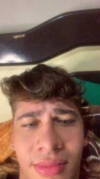 Novinho22cmATV webcam cam4 model stream image