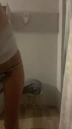tuahelena webcam model stream image