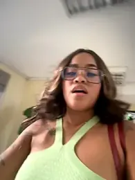 riri_brunnete webcam model stream image