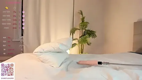 SweetLilyLove webcam model stream image