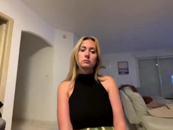 hollyandelon webcam model stream image