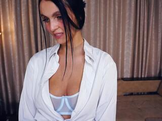 Arlette Croyle webcam model stream image