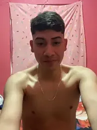 emmarod18 webcam stripchat model stream image