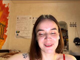 Sharie Whitebear webcam flirt4free model stream image