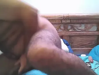 AlphaLatinoBear webcam model stream image