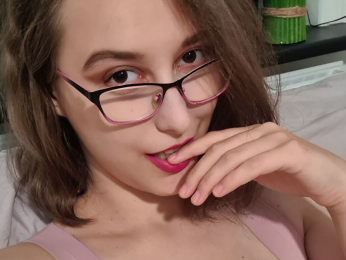 EllaChristine webcam model stream image
