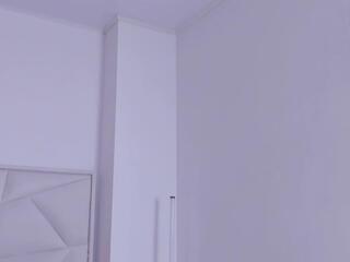Walker Brown webcam model stream image