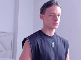 Walker Brown webcam model stream image