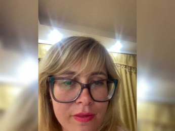 Crystal00Girl webcam model stream image