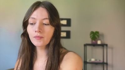 Luna_art webcam model stream image