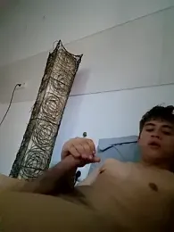 lutschihnmir20 webcam model stream image