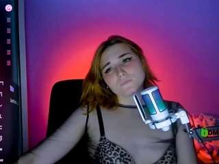 casey-meow webcam model stream image