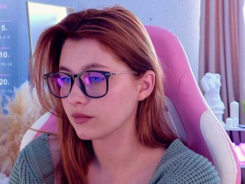 HoneyCherry webcam bongacams model stream image