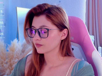 HoneyCherry webcam model stream image