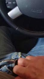 Brutuss webcam model stream image