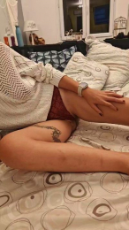 Loulou_27 webcam model stream image