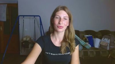 Evelyn_21_m webcam model stream image