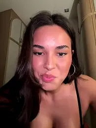 Lizhush_ webcam model stream image