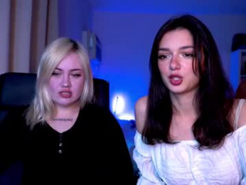 0_perfect_imperfection_0 webcam model stream image