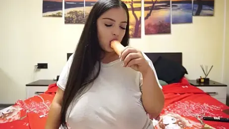 adelline webcam model stream image