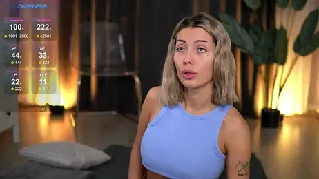 AudreyZanne webcam stripchat model stream image