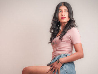 YeseniaRodriguez webcam livejasmin model stream image