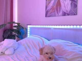 mackenzie-foy webcam model stream image